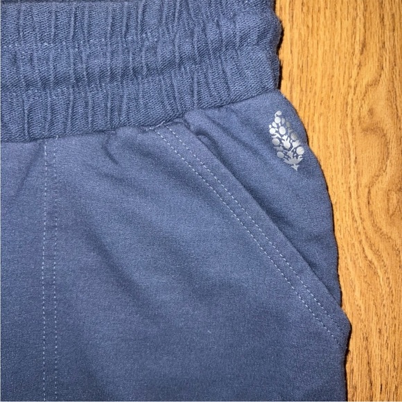 Free people movement joggers with pockets nwt med - Picture 2 of 4